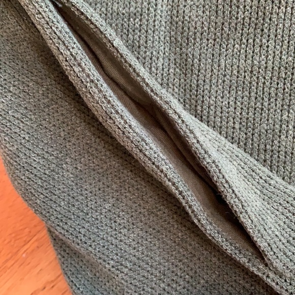 NWOT Madewell Mockneck Button-back Top - Picture 9 of 12